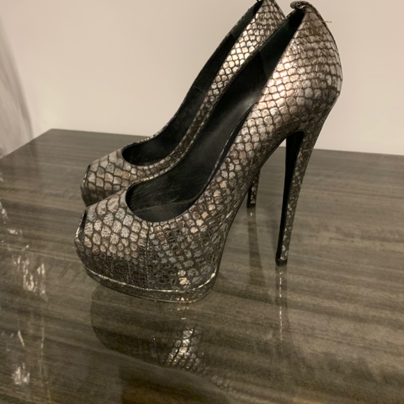 Giuseppe Zanotti - Picture 4 of 4